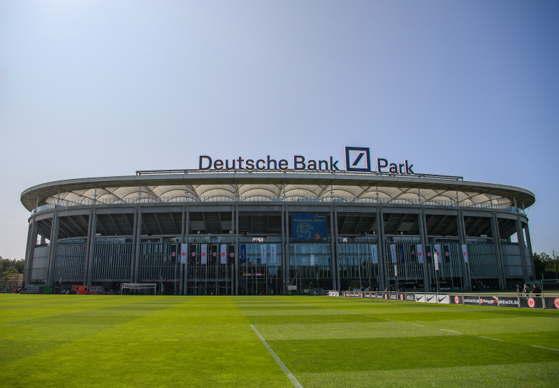 Eintracht Frankfurt v DSC Arminia Bielefeld - Bundesliga
