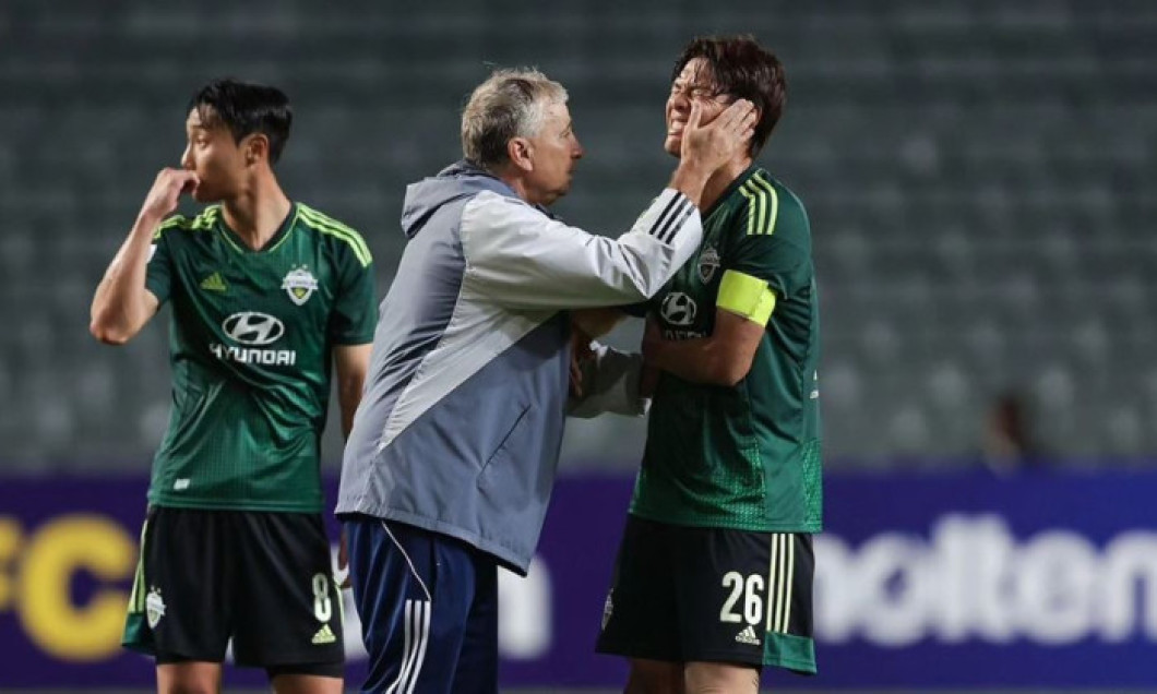 Dan Petrescu ar putea fi demis de la Jeonbuk