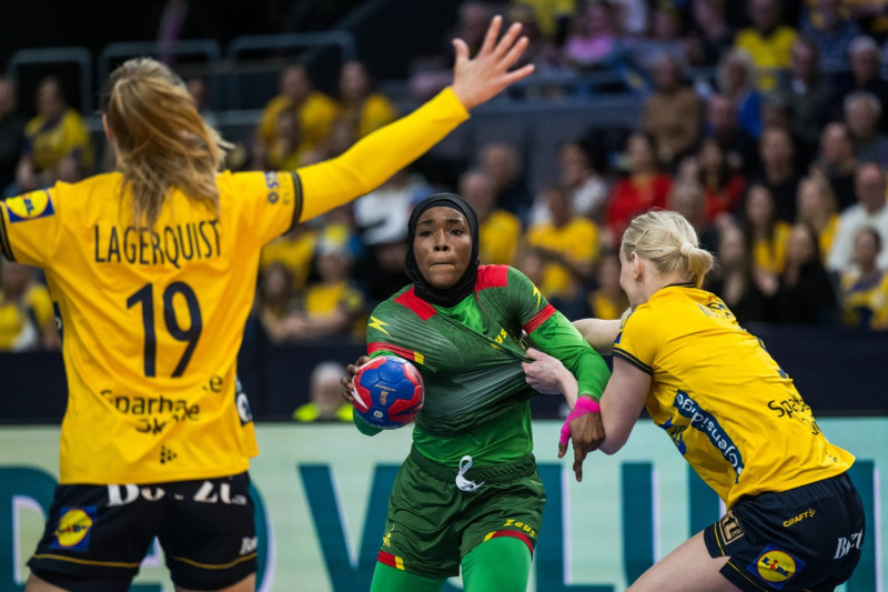 2023 IHF Women's World Championship, day 9, Sweden - Cameroon