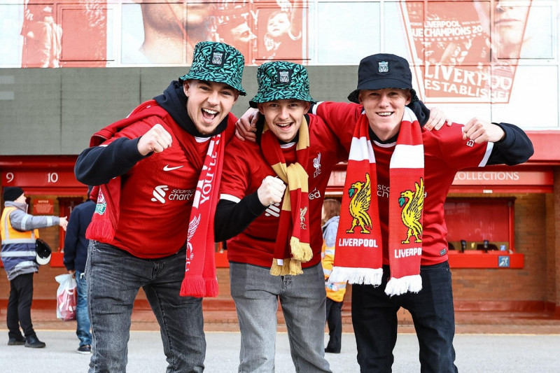 Liverpool fans arrive at Anfield during the Premier League match Liverpool vs Manchester United at Anfield, Liverpool, United Kingdom, 17th December 2023
(Photo by Mark Cosgrove/News Images)