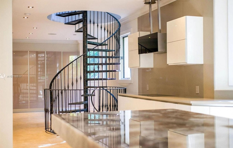 Rap mogul Birdman sells massive Miami Beach, FL, mansion for almost $11 million