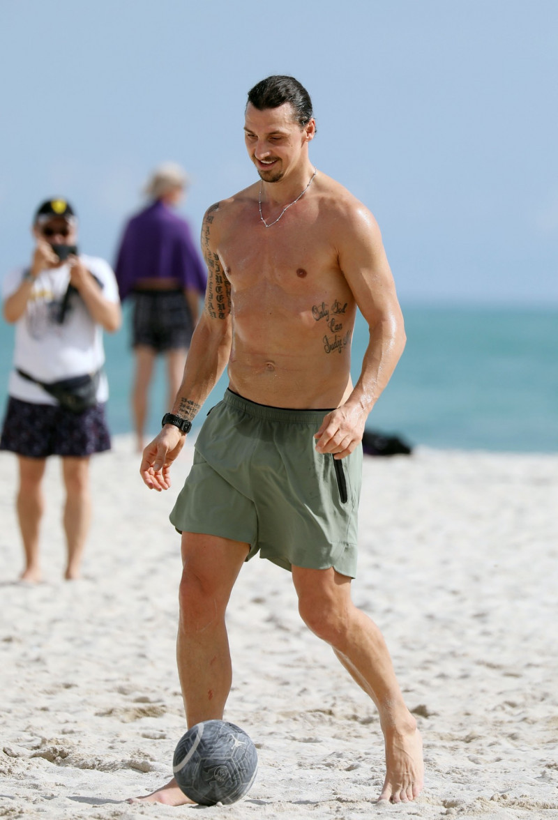 Zlatan Ibrahimovic is Pictured Playing Football on The Beach in Miami