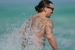 Zlatan Ibrahimovic relaxes at the beach in Miami