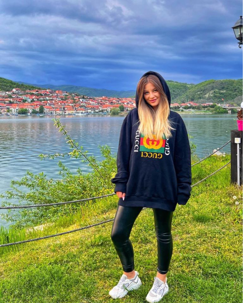 francesca simionescu13