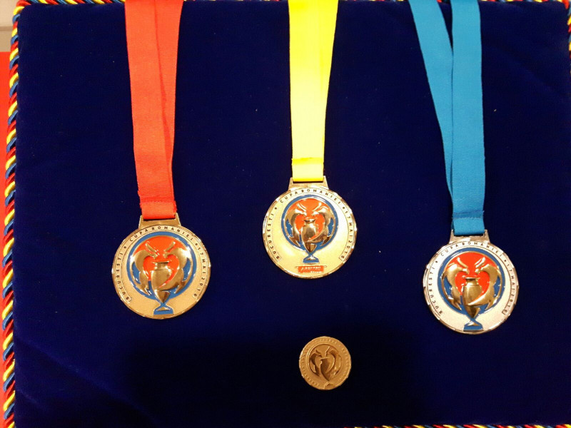 medalii 1