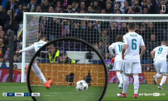 Trebuia să se pună? Ronaldo şi-a mişcat intenţionat mingea la penalty: "Pare nebunie, dar l-am văzut la antrenament!" VIDEO