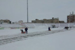 Stadionul din Botoşani, acoperit de zăpadă