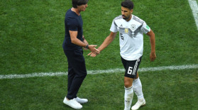 Joachim Low "lovește" din nou. Alt moment dezgustător al selecționerului Germaniei