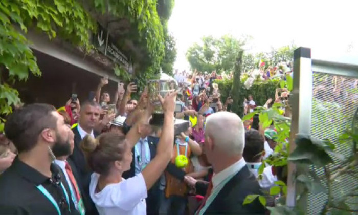 VIDEO! Gestul superb al antrenorului lui Sloane Stephens! Ce a făcut când Simona sărbătorea cu trofeul