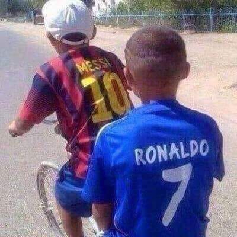 Messi Ronaldo CM 2018 7