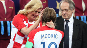 Uimitoarea preşedintă a Croaţiei. Ce au descoperit francezii