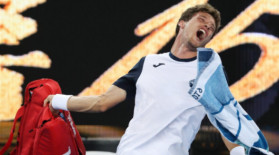 A "turbat" în finalul meciului cu Nishikori. La conferinţa de presă, a început să plângă. Cum i s-ar fi furat victoria