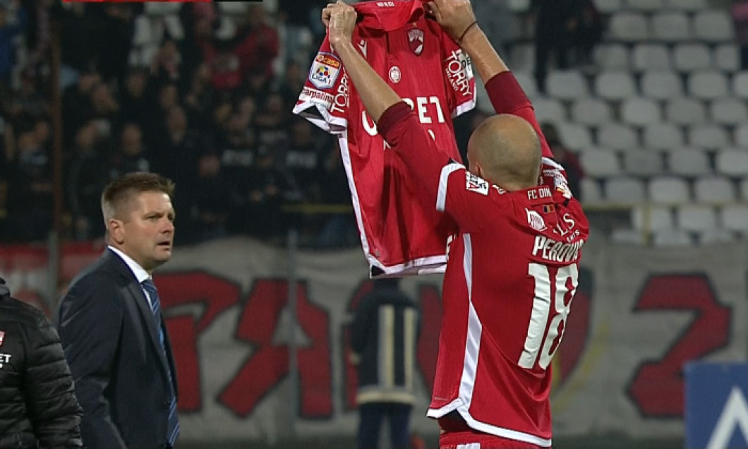 Foto Cum AratÄƒ Noul Echipament Al Lui Dinamo Realizat DupÄƒ Modelul Ajax