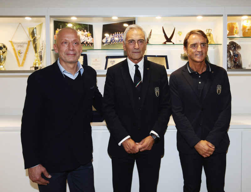 Italy Players Visit The 'Bambin Gesu' Hospital