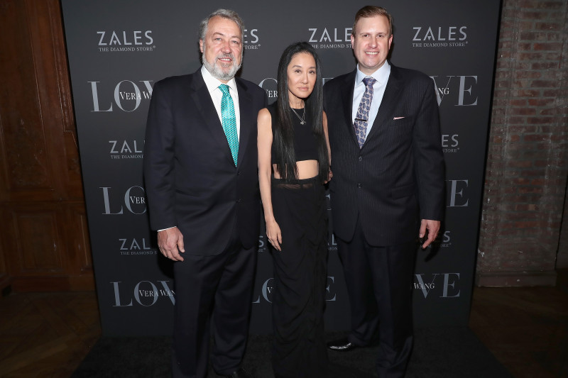 Zales Celebrates The Vera Wang Love Fashion Jewelry Collection