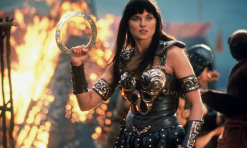 Cum arată „Xena” în 2024, la 56 de ani. Lucy Lawless, de nerecunoscut la două decenii de la încheierea serialului care a consacrat-o