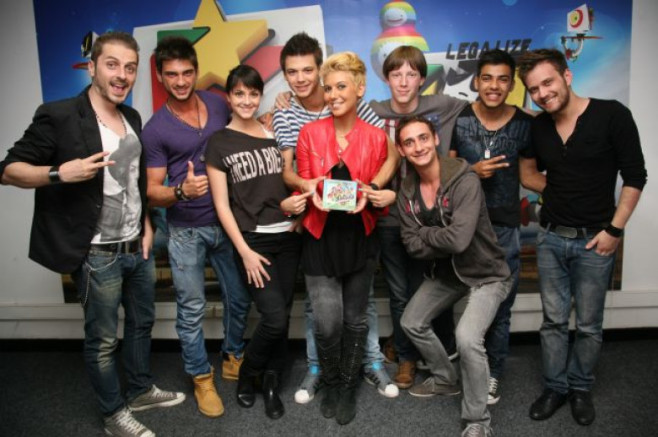 10-fani-ldquo-lala-band-rdquo-au-cistigat-in-direct-la-profm-acces-la-repetitiile-concertelor-ldquo-lala 4