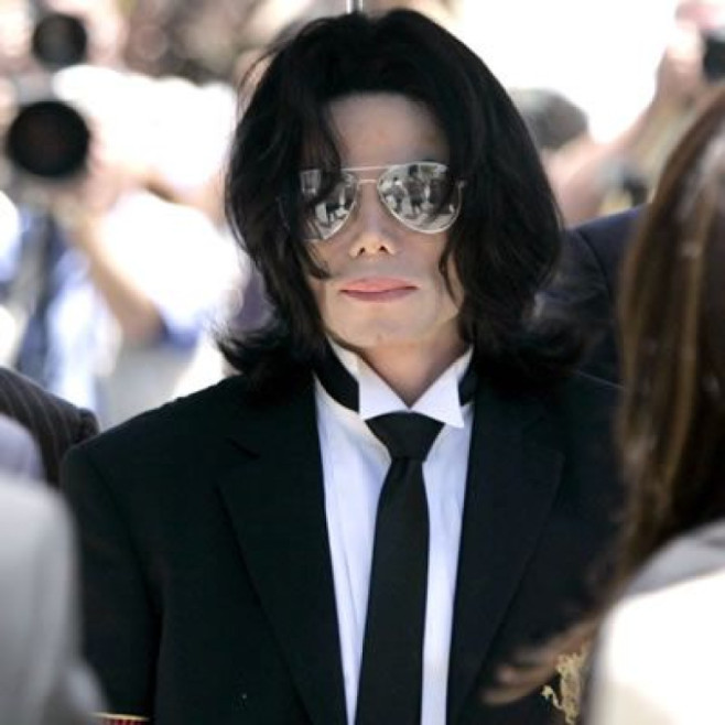 michael-jackson-va-fi-inmormantat-de-ziua-sa-29-august