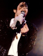 un-roman-i-a-compus-un-cantec-lui-michael-jackson-asculta-l-aici