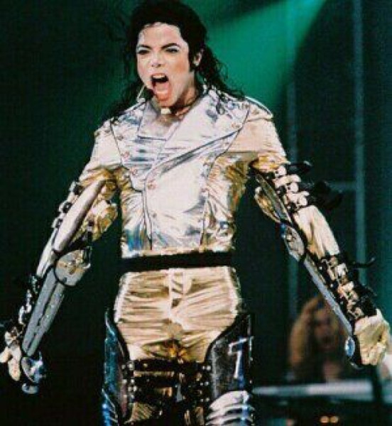 video-ultima-repetitie-a-lui-michael-jackson-difuzata-in-exclusivitate-de-cnn