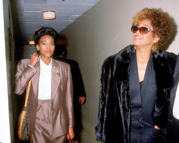 ec1b939d0308d3245e1909d137dd334c--bobby-brown-whitney-houston
