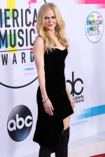 nicole-kidman-ama-2017-splash