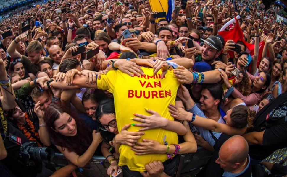 armin-van-buuren-untold-2018