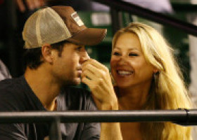Anna Kournikova și Enrique Iglesias anunță venirea pe lume al celui de-al patrulea copil. Fanii: „Cel mai frumos cadou de Crăciun!”