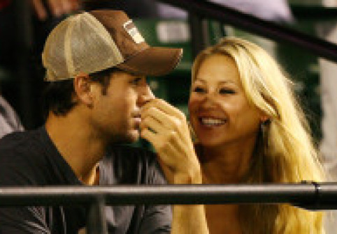 Anna Kournikova și Enrique Iglesias anunță venirea pe lume al celui de-al patrulea copil. Fanii: „Cel mai frumos cadou de Crăciun!”