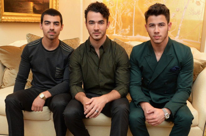 Jonas-brothers-header