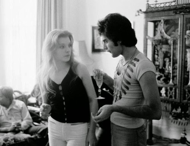 freddie-mercury-mary-austin