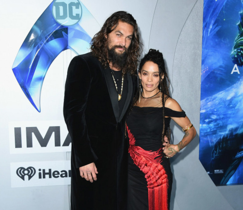Jaosn Momoa și Lisa Bonet la premiera filmului Aquaman
