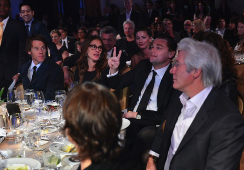 Julia Roberts, Leonardo DiCaprio și Richard Gere