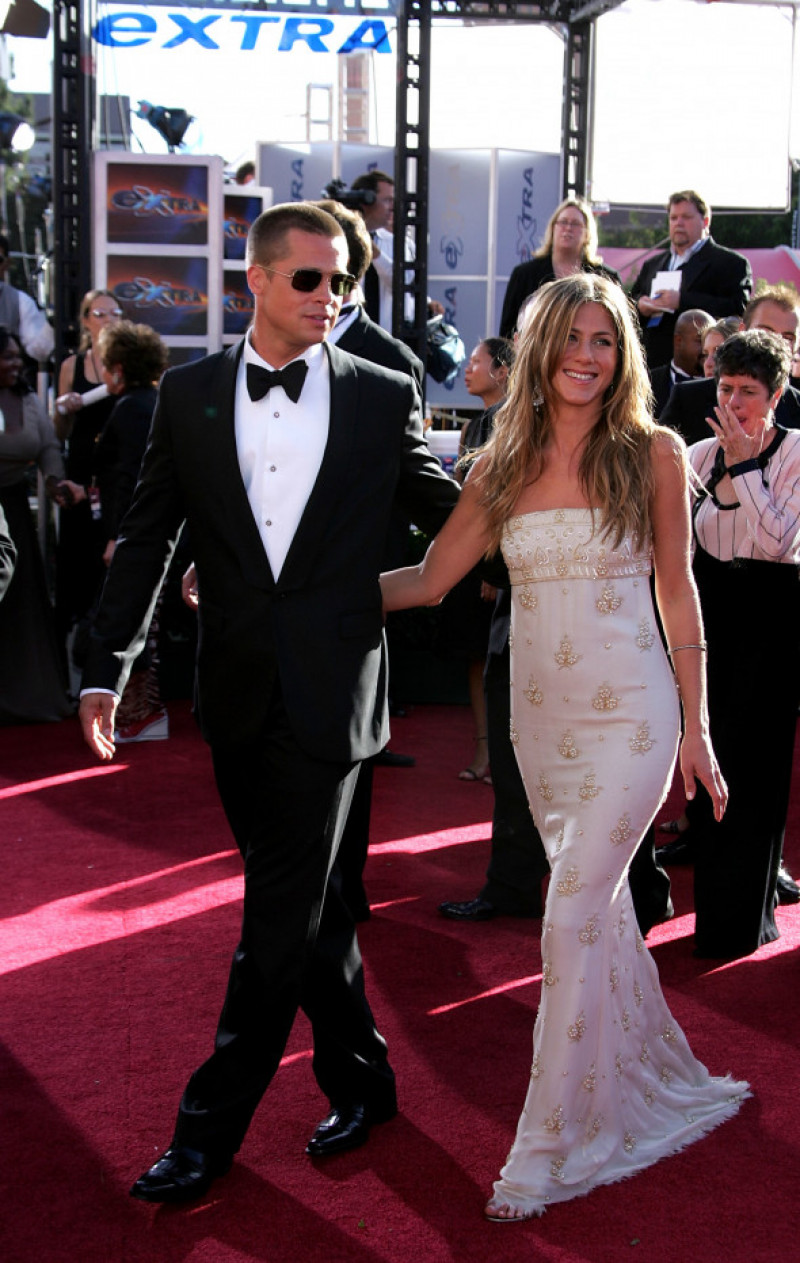 Brad Pitt și Jennifer Aniston la premiile Emmy din 2004
