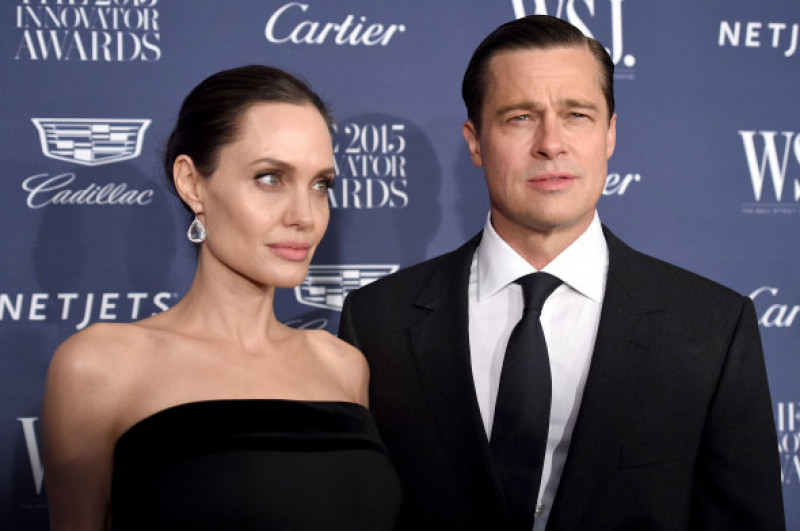 Angelina Jolie alături de Brad Pitt