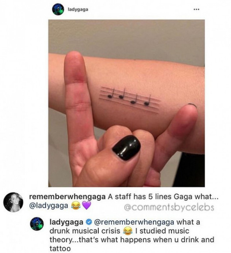 Lady Gaga tatuaj greșit