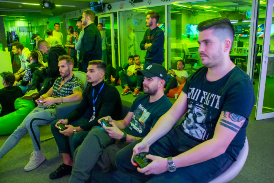 Randi & Speak @ campionat FIFA