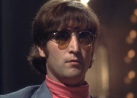 Scena făcută de John Lennon la o petrecere, în anii '70. De ce a scos un cuțit la invitați și a făcut scandal