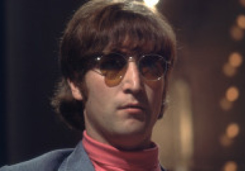 Scena făcută de John Lennon la o petrecere, în anii '70. De ce a scos un cuțit la invitați și a făcut scandal