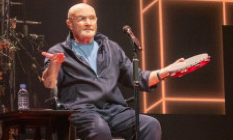Phil Collins, sub îngrijire non-stop după problemele de sănătate din ultimii ani:„Tot ce putea merge prost, a mers, a fost foarte greu”