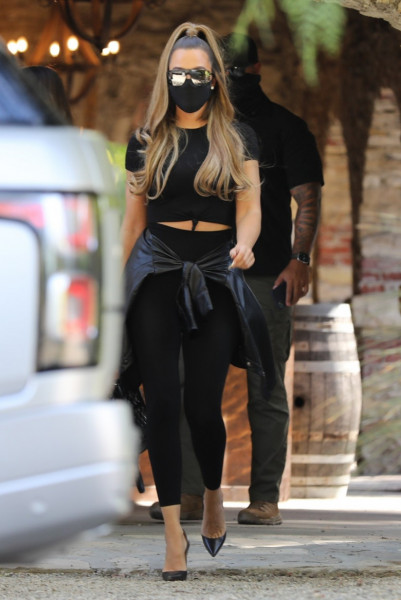 *EXCLUSIVE* Kim and Khloe Kardashian visit a friend in Malibu