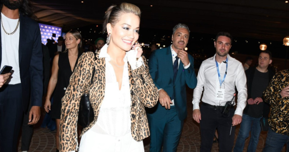 Rita Ora și Taika Waititi