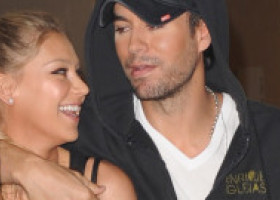 Anna, partenera lui Enrique Iglesias surprinsă în timp ce își ducea copiii la școală. Fanii: „Cât de mari s-au făcut, sunt frumoși”