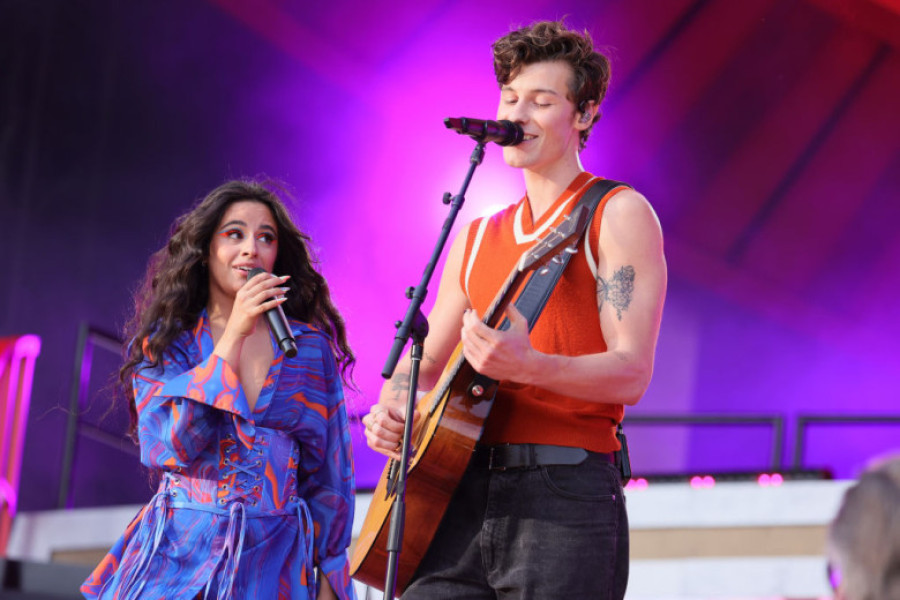 Camila Cabello și Shawn Mendes