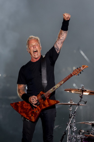 James Hetfield, vocalistul trupei Metallica, a divorțat în secret