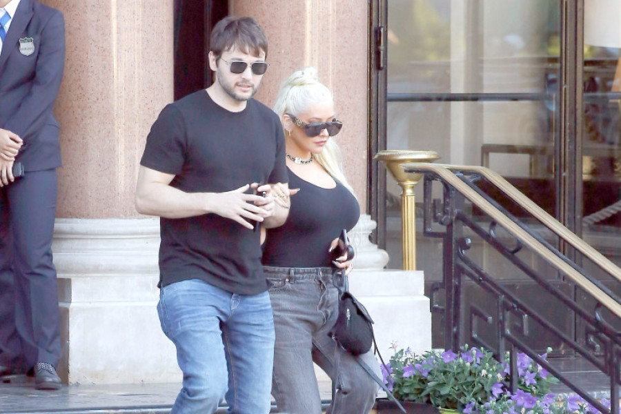 *EXCLUSIVE* Christina Aguilera and hubby Matthew Rutler enjoy a day of shopping during holiday in France