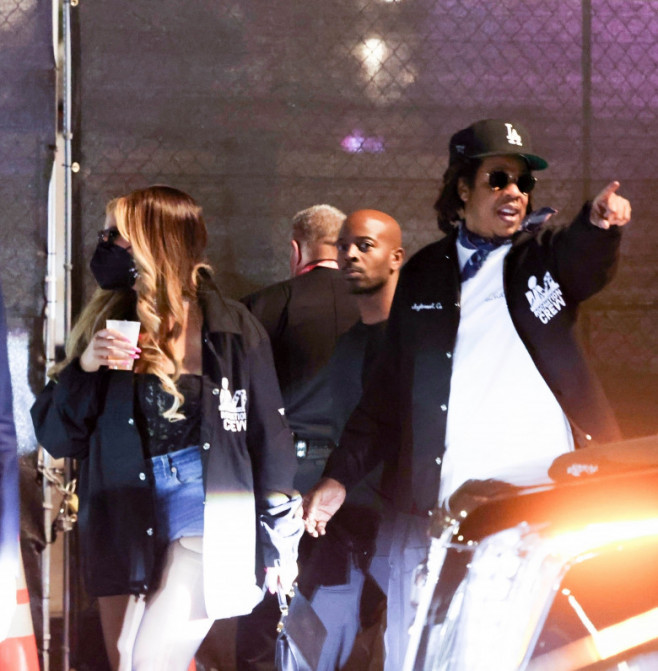 *EXCLUSIVE* Jay Z and Beyoncé leave Sofi stadium after rams win the Super Bowl!!