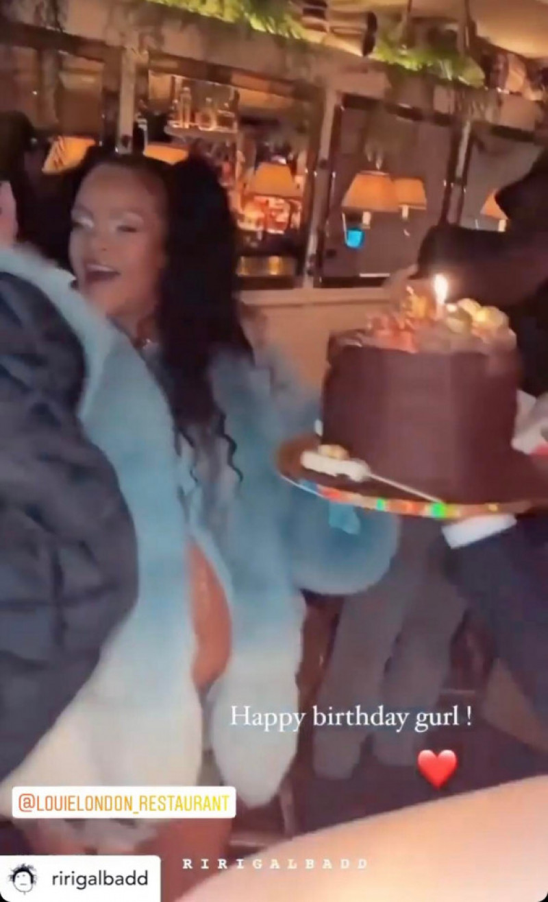 Rihanna de ziua ei de naștere/ Instagram
