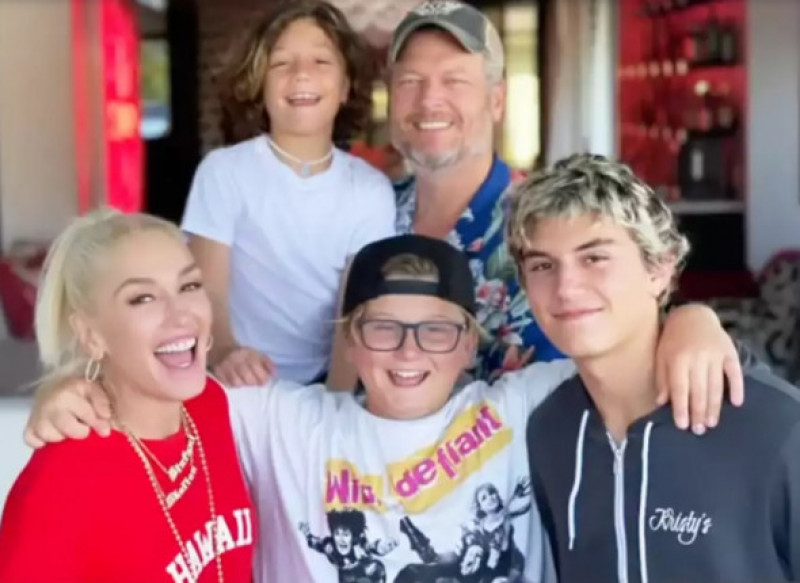 Gwen Stefani și Blake Shelton, alături de copiii ei