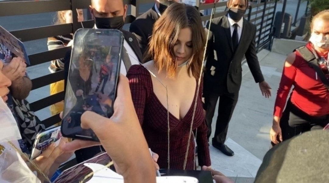Selena Gomez greets fans during press event for “Only Murders in the Building”